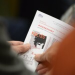 Lecture à deux voix et deux langues : Passeport